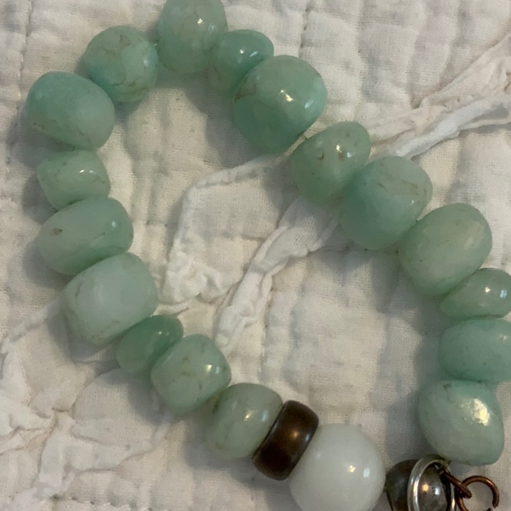Tiffany blue Anna Maria Island beaded stretch bracelet.
